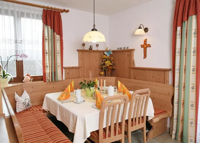 בית הארחה Gaestehaus Ortner 4*